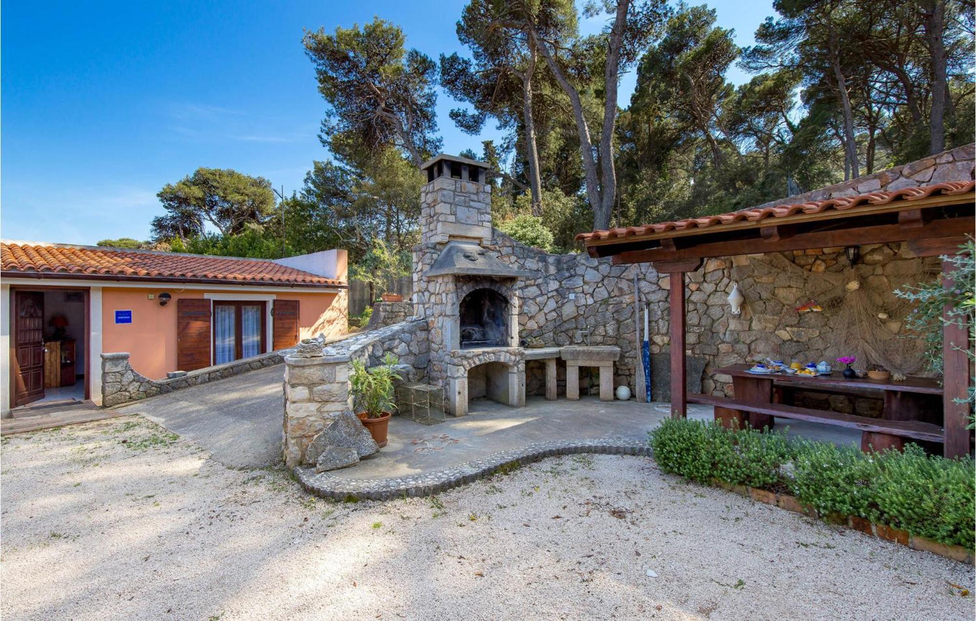 Awesome Home In וולי לוסיניי מראה חיצוני תמונה