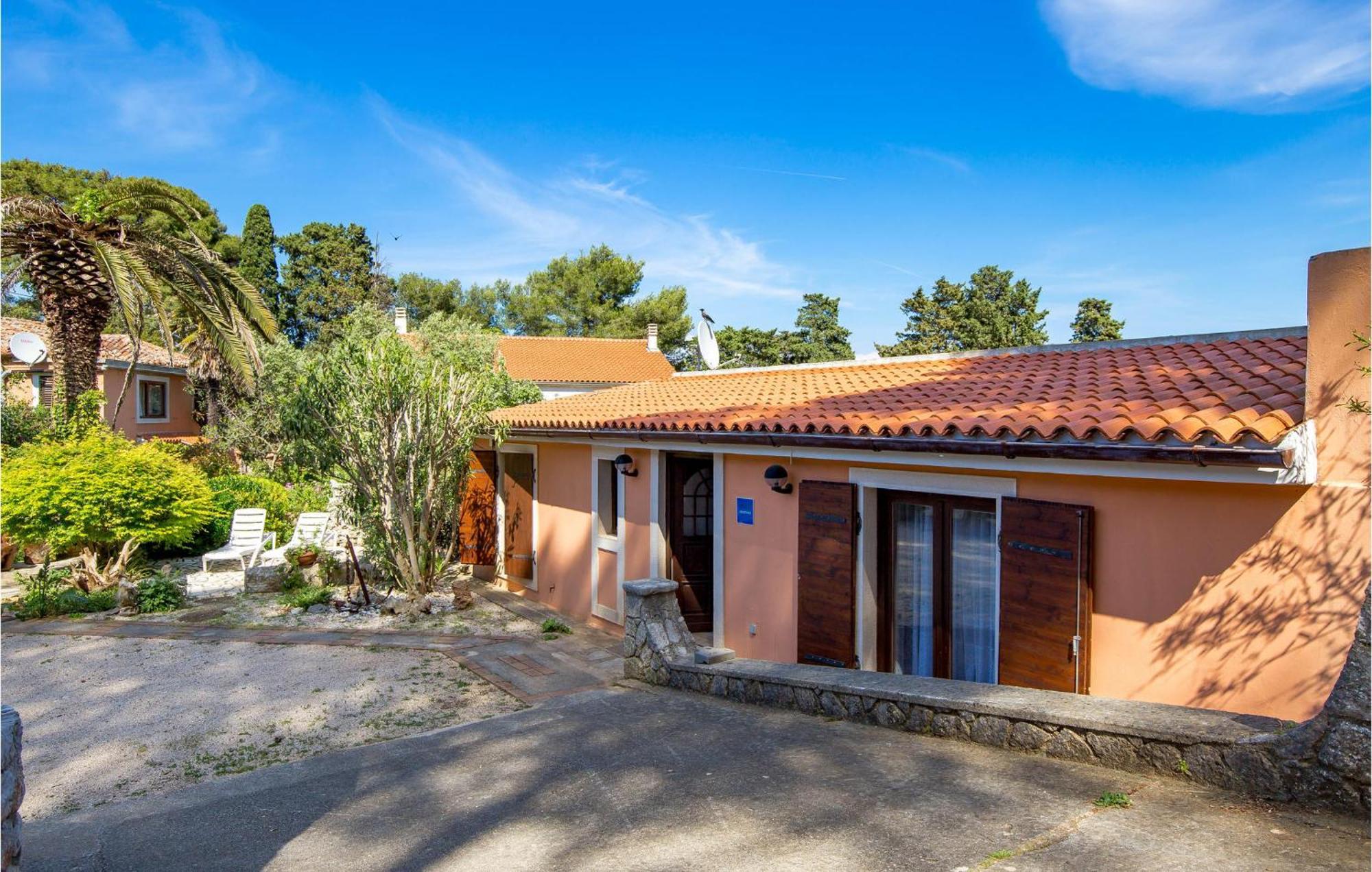 Awesome Home In וולי לוסיניי מראה חיצוני תמונה