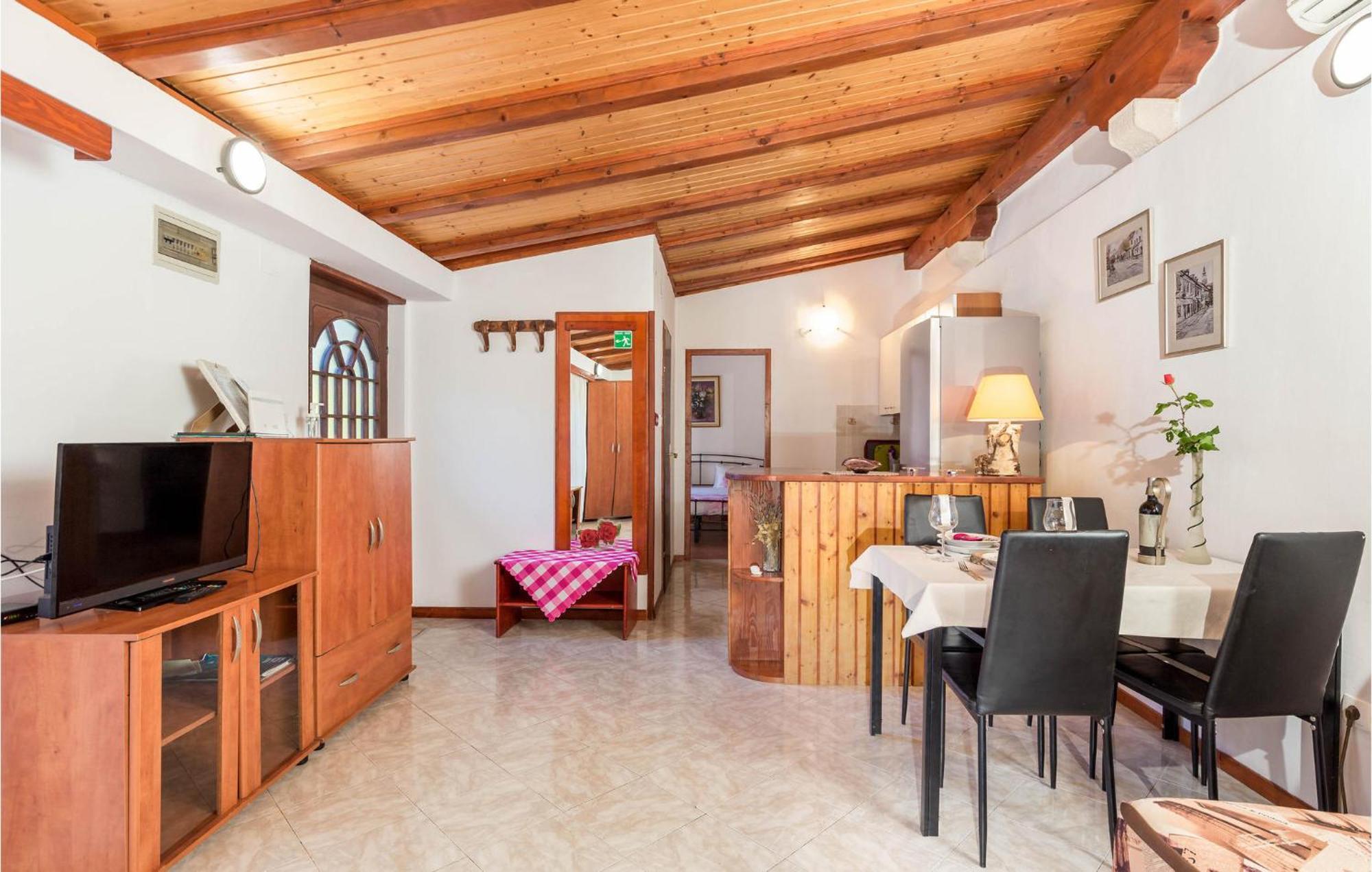 Awesome Home In וולי לוסיניי מראה חיצוני תמונה