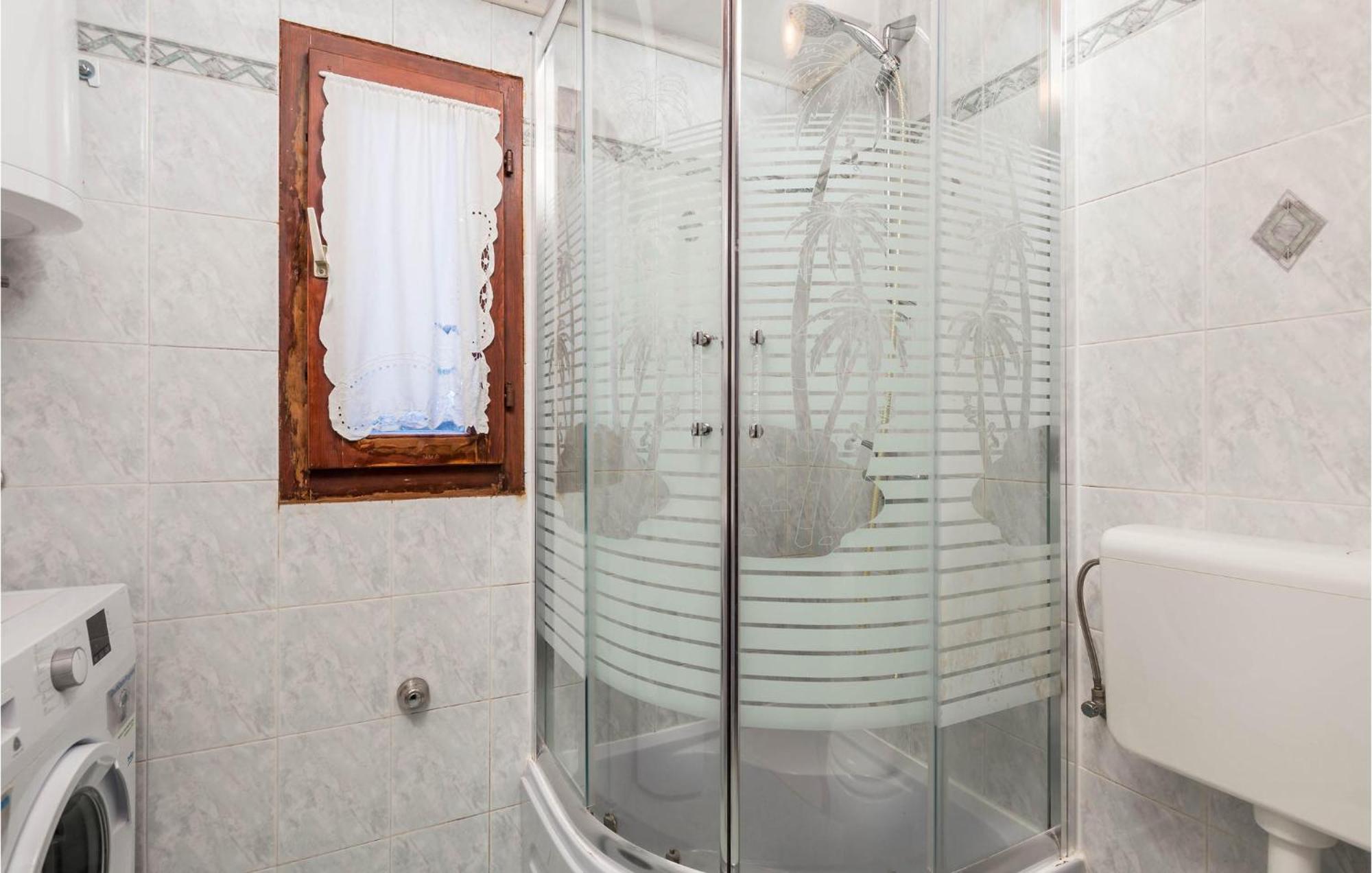 Awesome Home In וולי לוסיניי מראה חיצוני תמונה