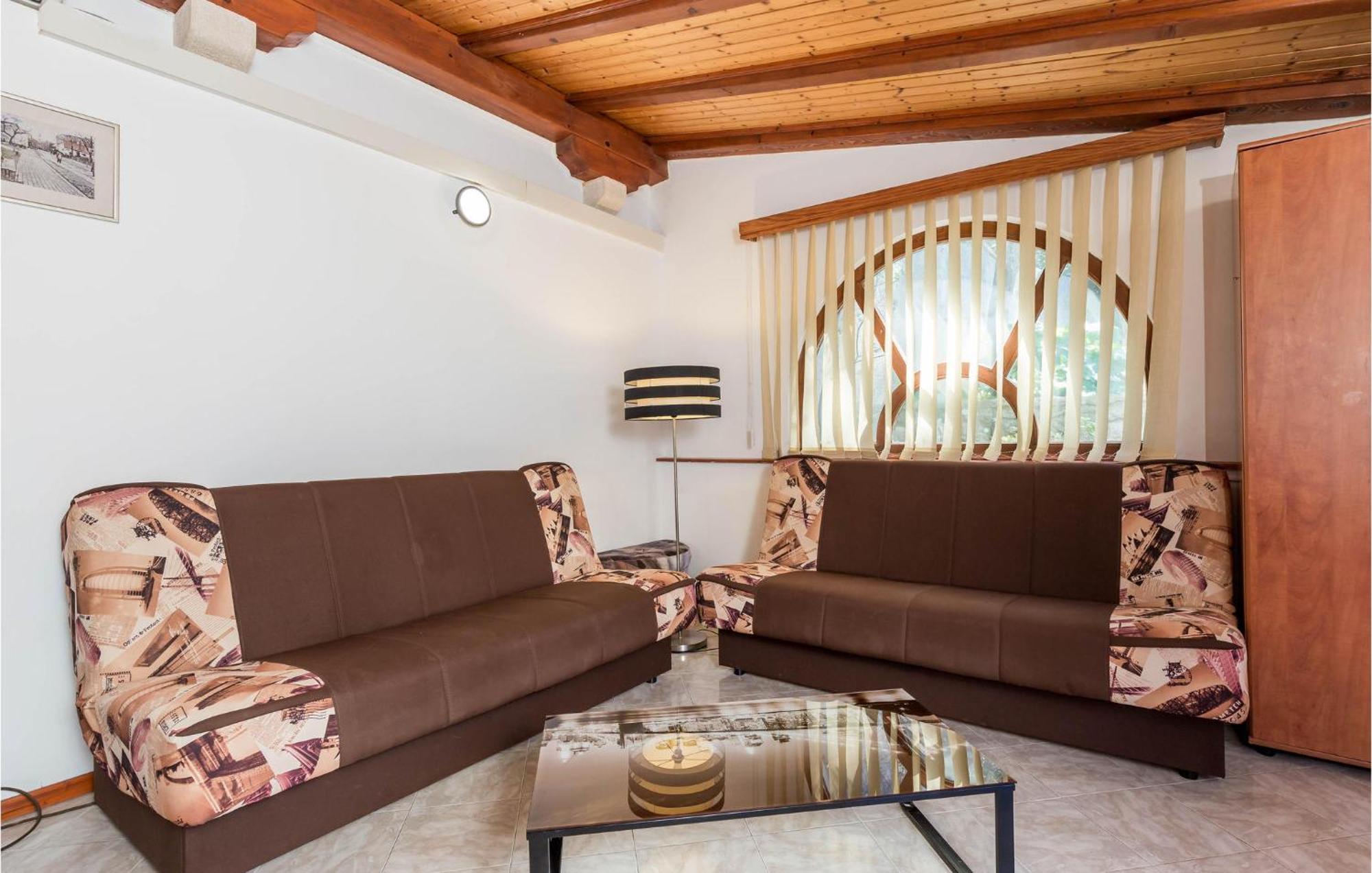 Awesome Home In וולי לוסיניי מראה חיצוני תמונה